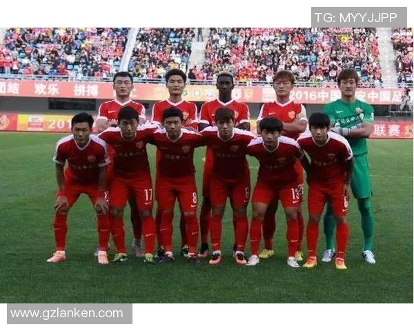 篮球力量榜单揭晓上海篮球队荣获第三名展现强劲实力 篮球力量榜单揭晓上海篮球队荣获第三名展现强劲实力