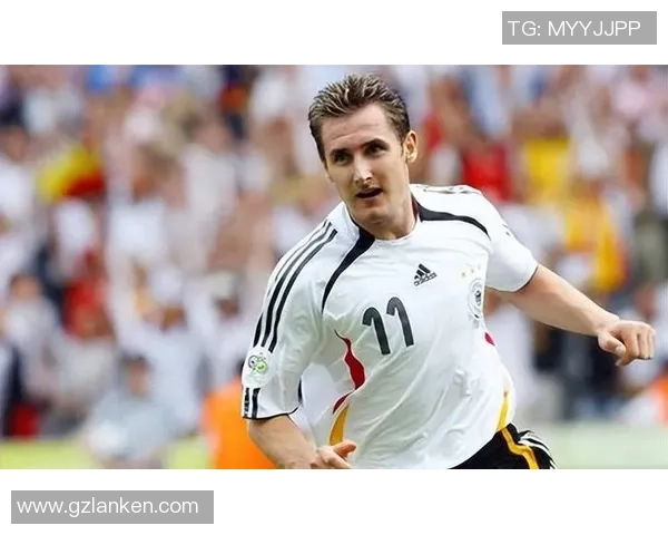 荷兰足球明星颜值与实力并存的魅力之旅