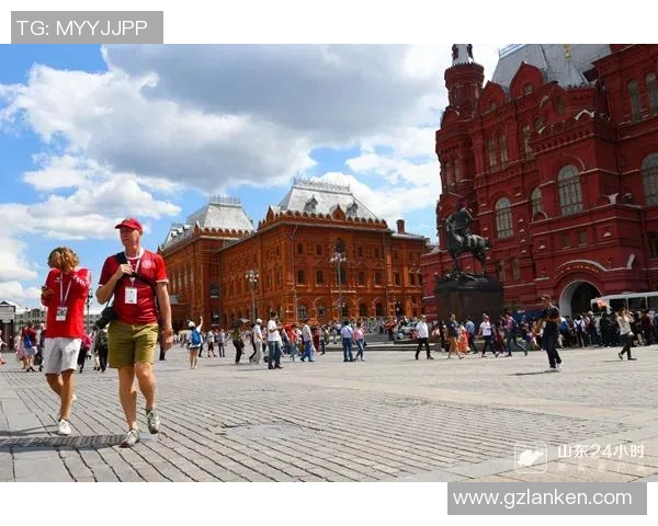 足球明星艺术之旅：推荐绘画书籍让你领略球场之外的精彩世界